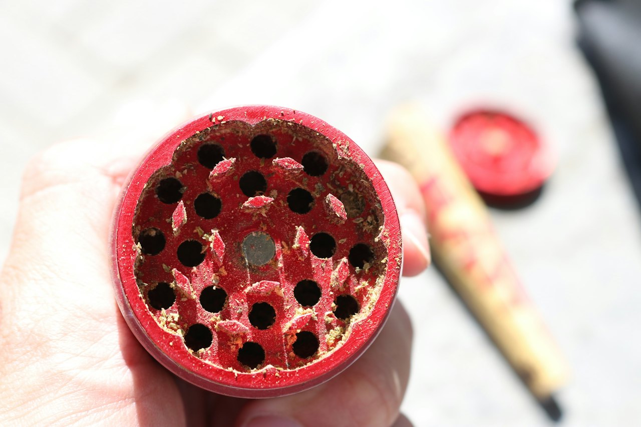 Premium Herb Grinder 4-Piece